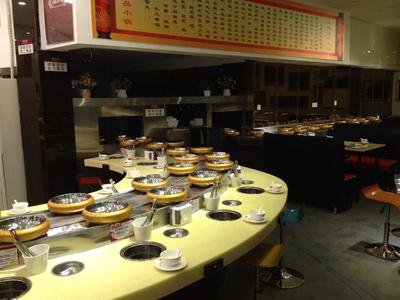 “调味品与转转火锅”输送设备——打造时尚餐饮体验的新动能